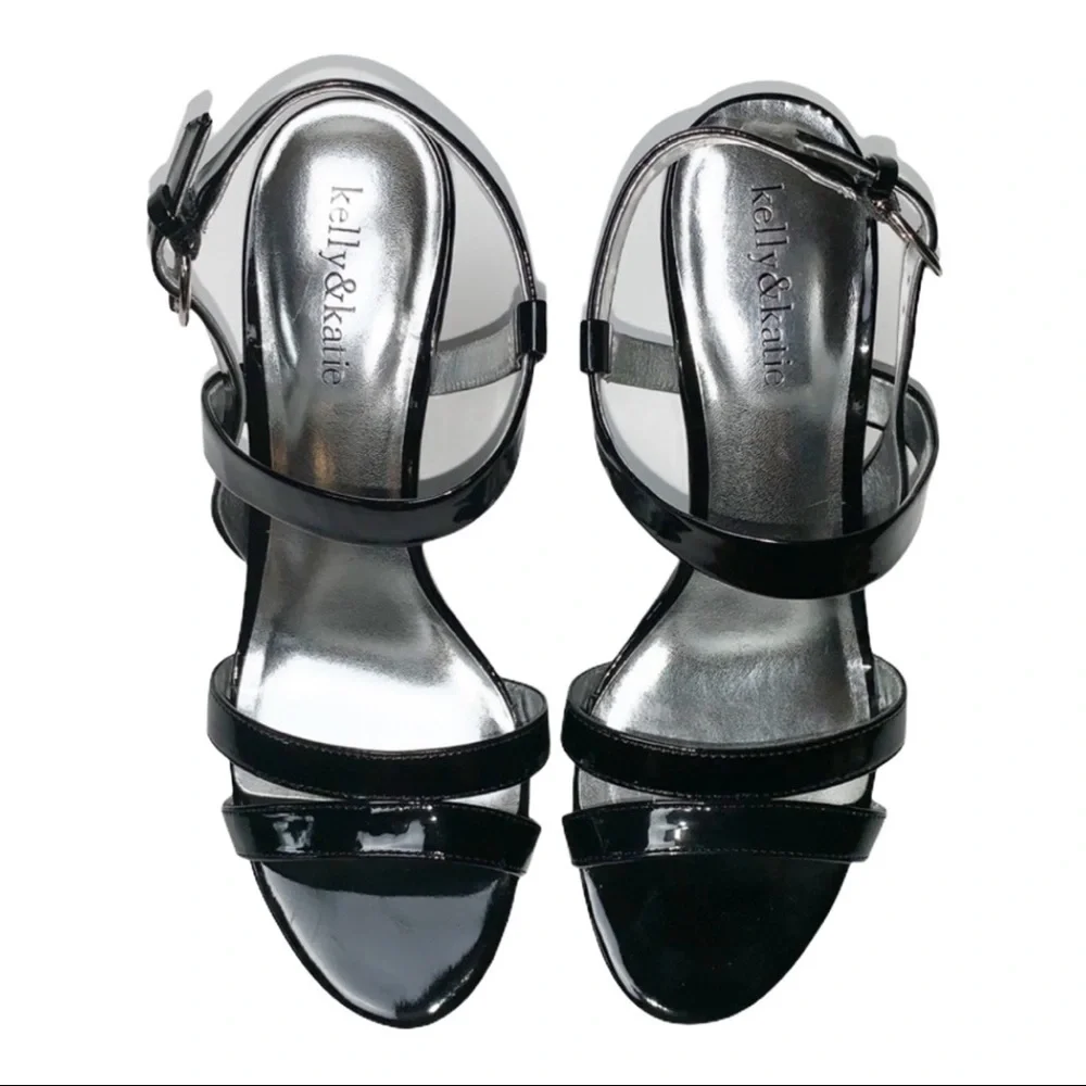 KELLY & KATIE Black Patent Leather Sandals 9.5
